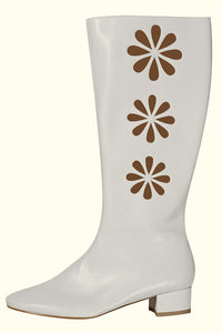 Walk On By White Daisy GoGo Boots